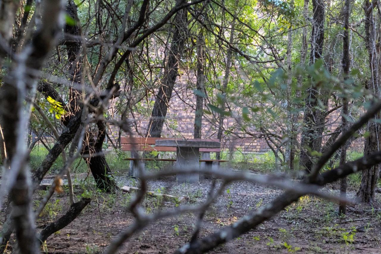 Hello Kruger Hideaway Cottage & Skilpad Studio Marloth Park Dış mekan fotoğraf