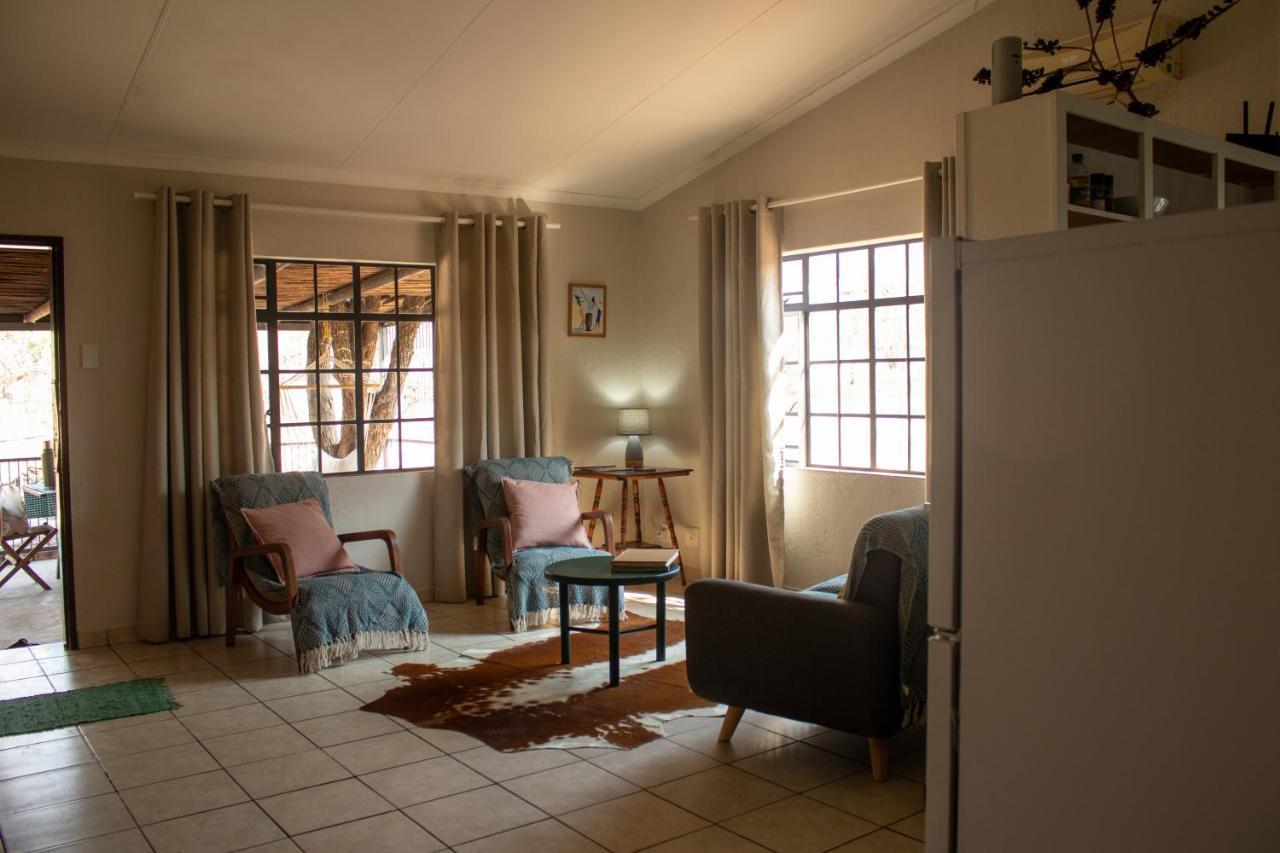 Hello Kruger Hideaway Cottage & Skilpad Studio Marloth Park Dış mekan fotoğraf